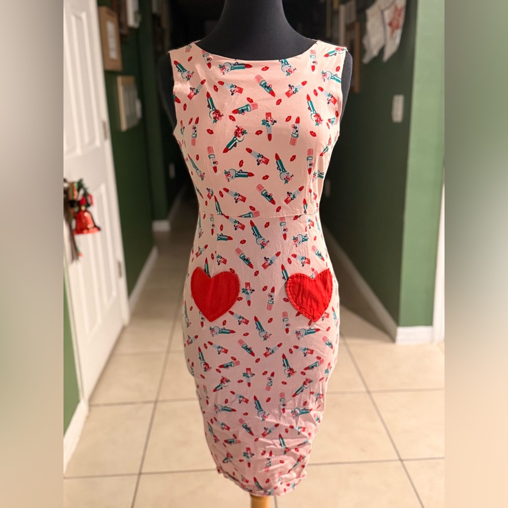 Lindy Bop Pink Lipstick Print Midi Dress